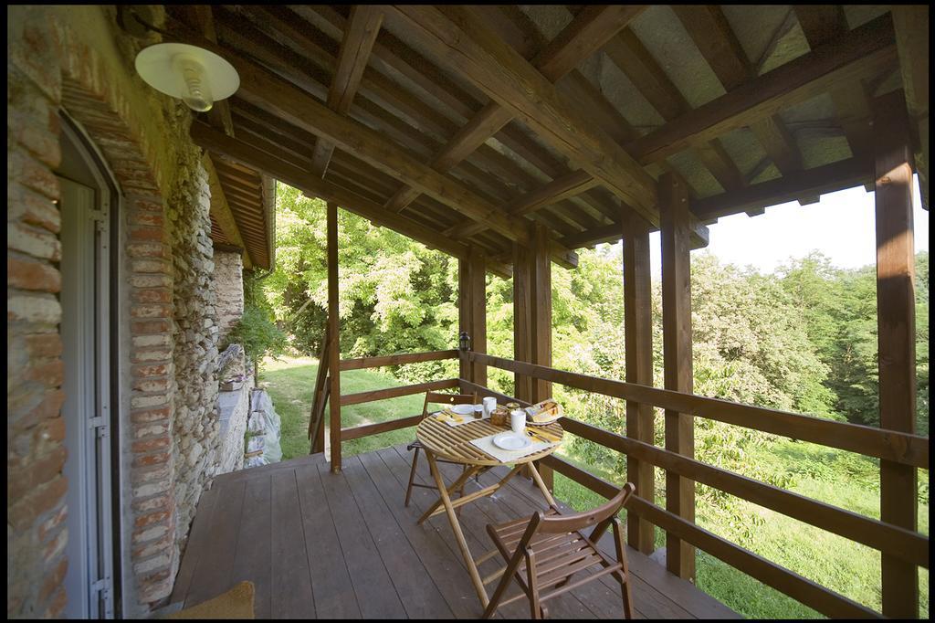 Agriturismo Famiglia Al Castello Di Bagnolo Bagnolo Piemonte Zimmer foto