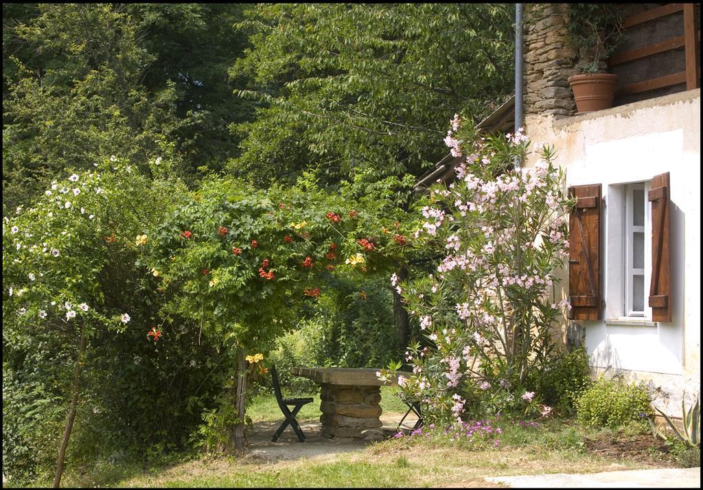 Agriturismo Famiglia Al Castello Di Bagnolo Bagnolo Piemonte Zimmer foto