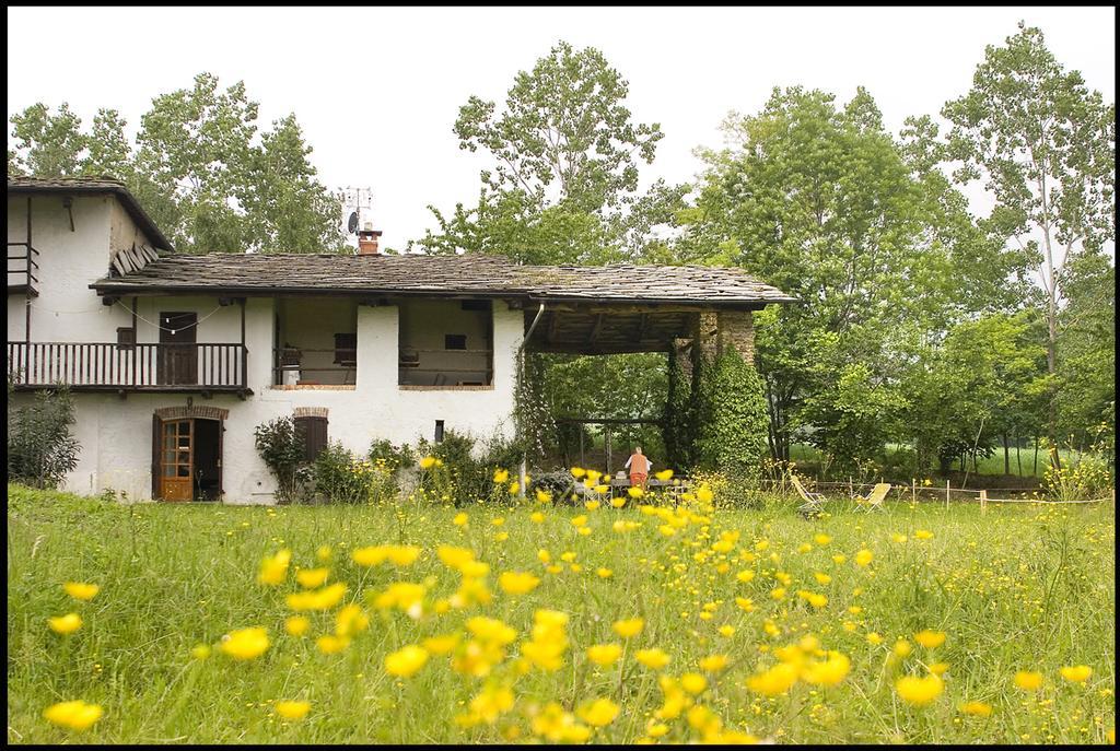 Agriturismo Famiglia Al Castello Di Bagnolo Bagnolo Piemonte Zimmer foto